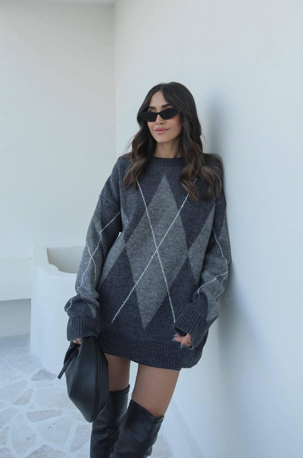 Women's Argyle (Diamond) Patterned Oversize Long Knit Sweater