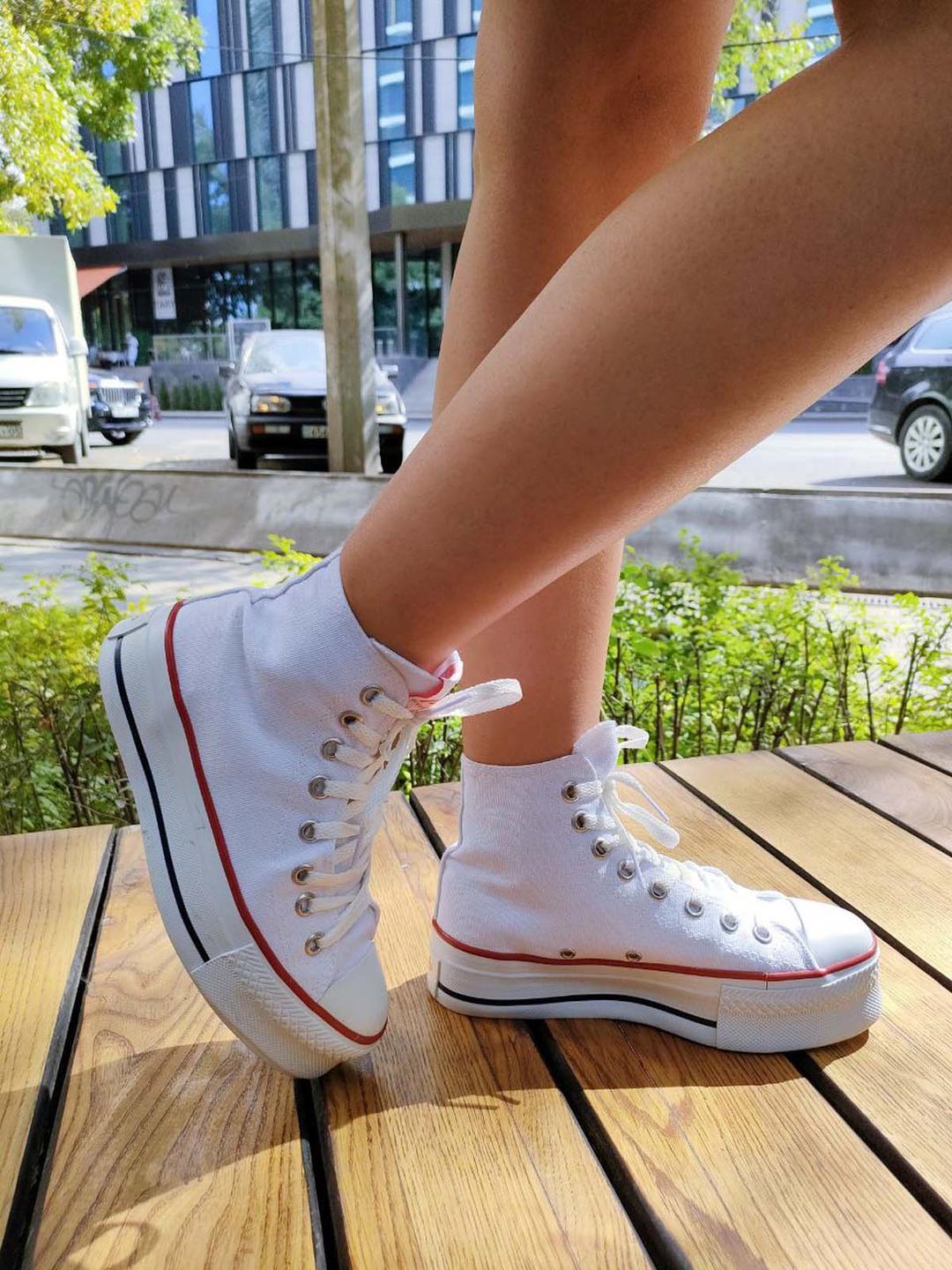 White Woman Sneaker Shoe 620ZA1908