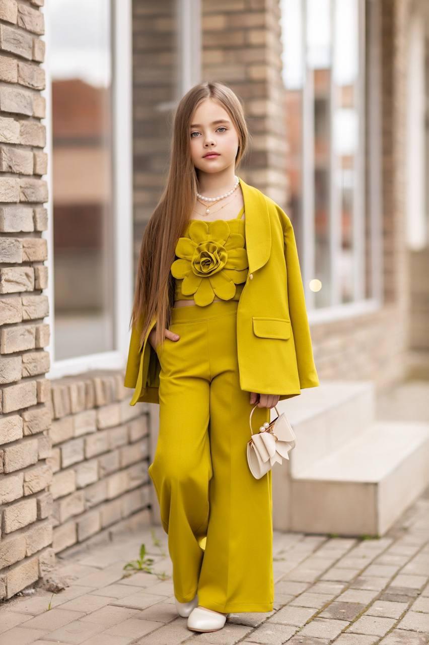 Kızlar İçin Bir Set