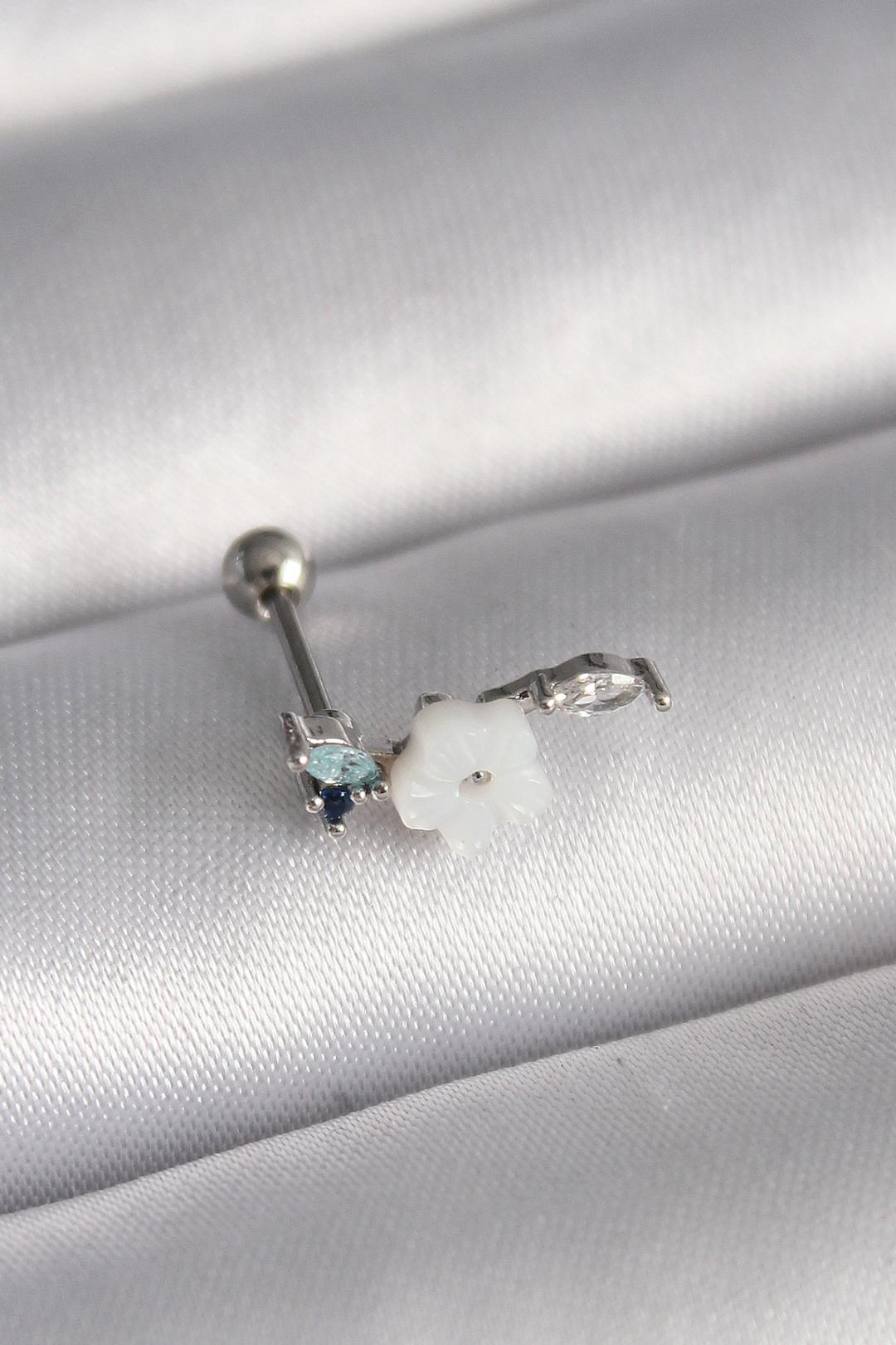 Female Piercing