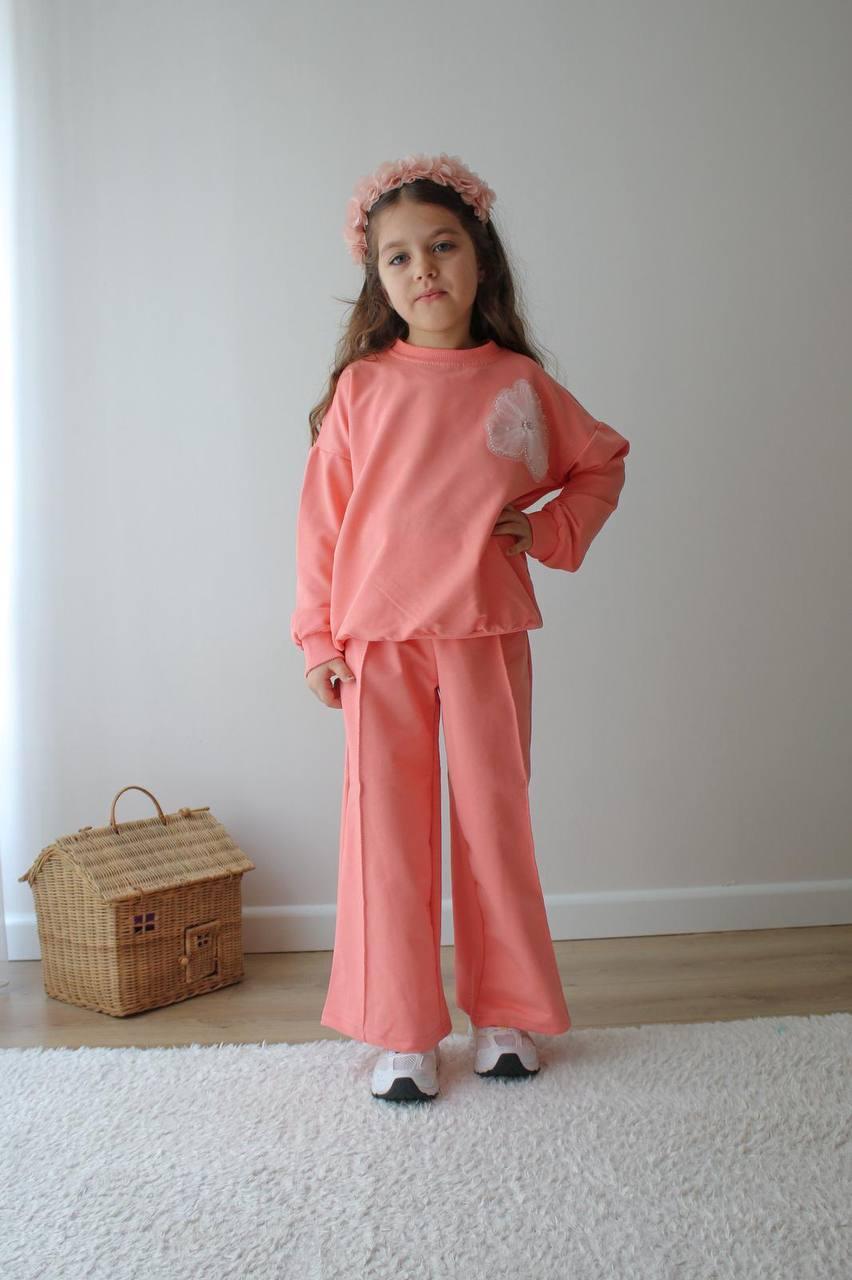 Elegance and Comfort Together: Girls' Sweatshirt Sets